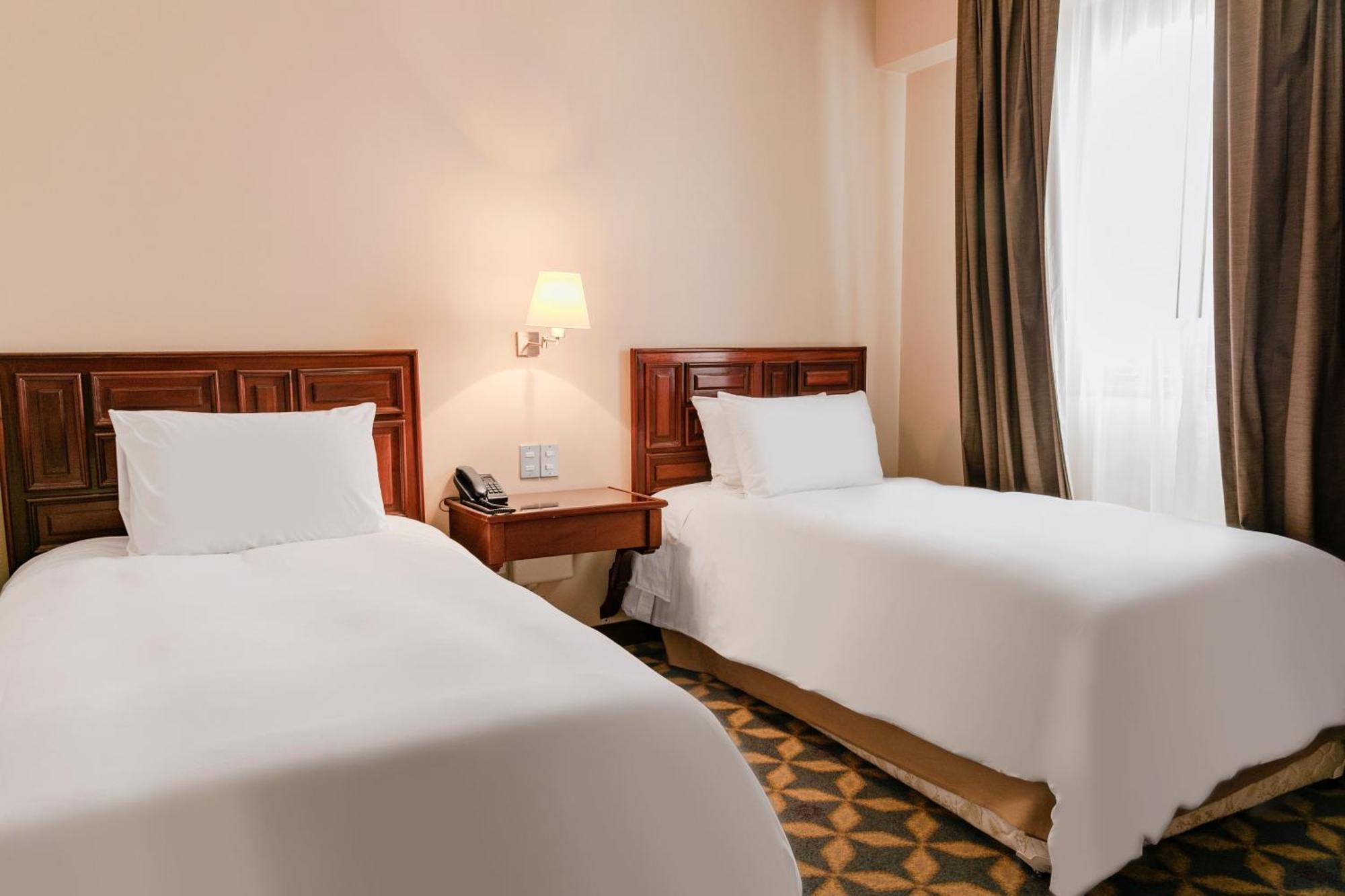 Costa Del Sol Trujillo Centro Hotell Eksteriør bilde